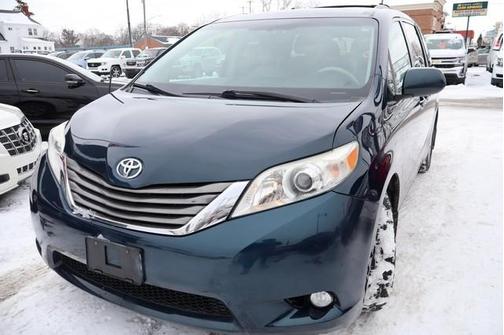 2011 Toyota Sienna XLE