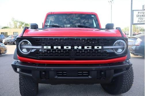 Race Red 2022 Ford Bronco Wildtrak