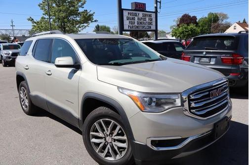 2017 GMC Acadia SLE-2