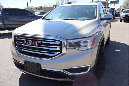 2017 GMC Acadia SLE-2