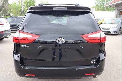 2015 Toyota Sienna XLE Premium