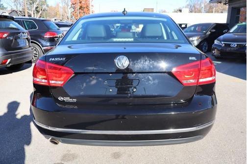 2012 Volkswagen Passat 2.5 SEL