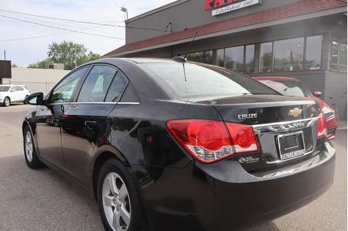 BLACK 2015 Chevrolet Cruze 1LT