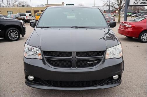 2012 Dodge Grand Caravan R/T