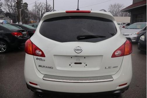 2009 Nissan Murano LE