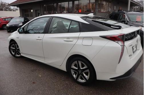 2016 Toyota Prius Four
