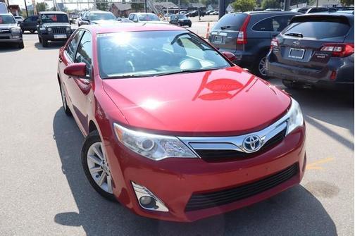 2013 Toyota Camry Hybrid XLE