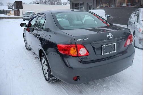 2010 Toyota Corolla LE