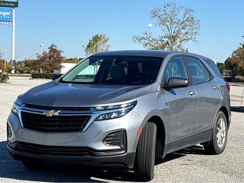 2023 Chevrolet Equinox LS