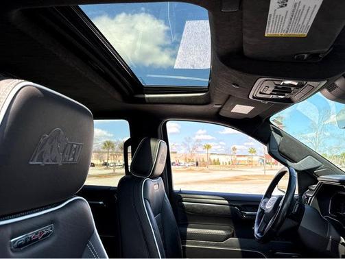 2024 GMC Sierra 1500 AT4X