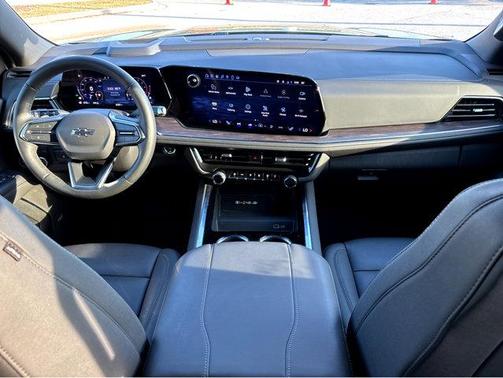 2025 Chevrolet Suburban Z71