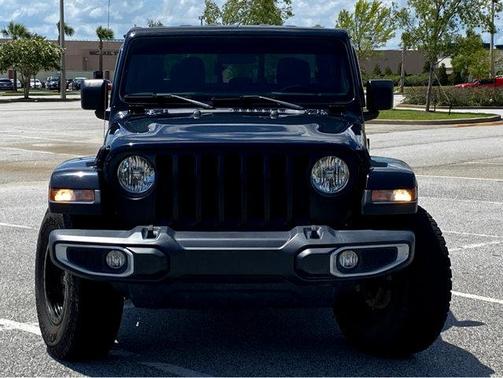 2022 Jeep Gladiator Sport