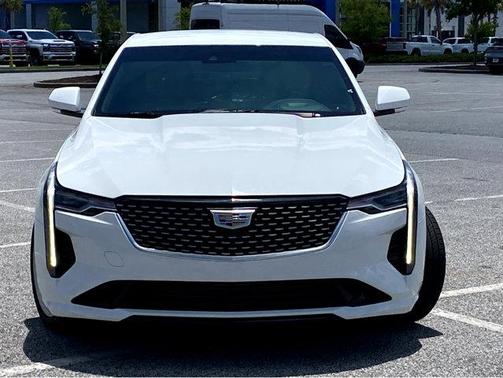 2022 Cadillac CT4 Luxury