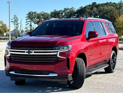 2022 Chevrolet Suburban LT