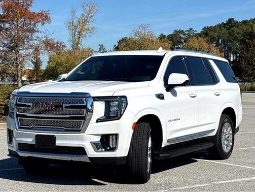2023 GMC Yukon SLT