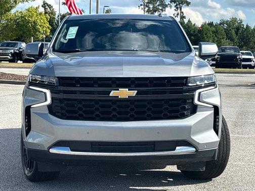 2023 Chevrolet Suburban LS