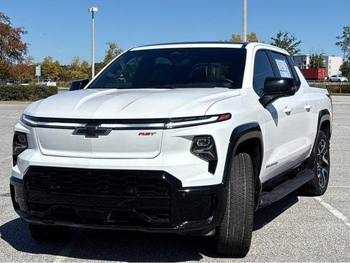 2025 Chevrolet Silverado EV RST