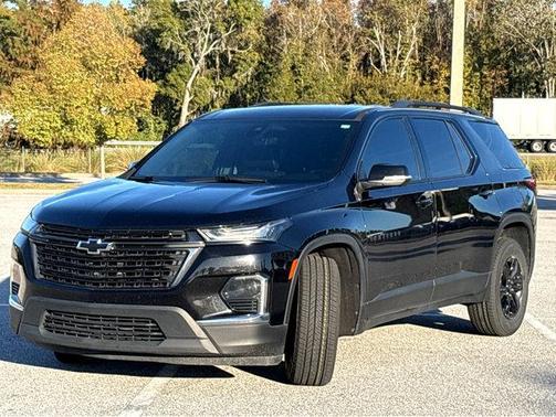2022 Chevrolet Traverse LT Leather