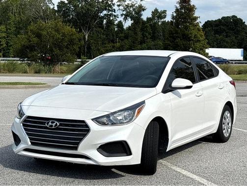 2022 Hyundai Accent SE
