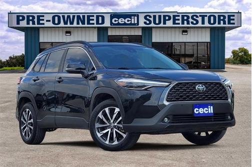 2022 Toyota Corolla Cross XLE