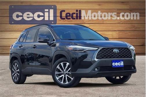 2022 Toyota Corolla Cross XLE