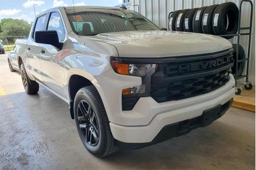 2025 Chevrolet Silverado 1500 CUSTOM