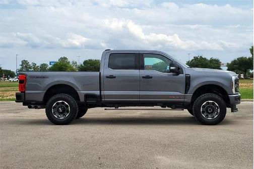 2024 Ford F-250 PLATINUM