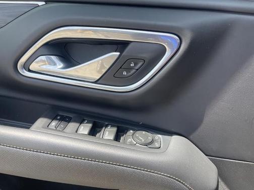 Titanium Rush Metallic 2023 GMC Yukon XL SLT
