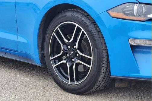 2023 Ford Mustang ECOBOOST PREMIUM