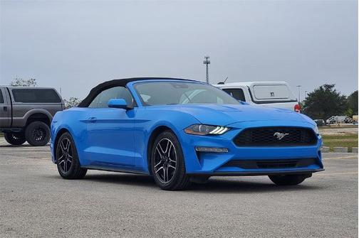 2023 Ford Mustang ECOBOOST PREMIUM