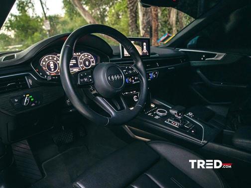 Photo 5 of 7 of 2018 Audi A5 2.0T Premium