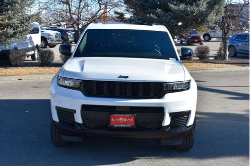 2025 Jeep Grand Cherokee L Laredo