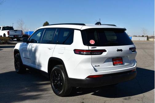 2025 Jeep Grand Cherokee L Laredo