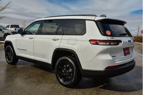 2025 Jeep Grand Cherokee L Laredo