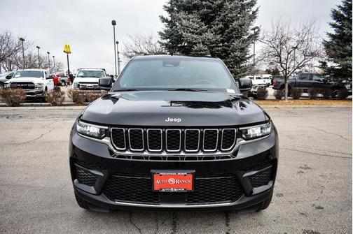2025 Jeep Grand Cherokee Laredo X