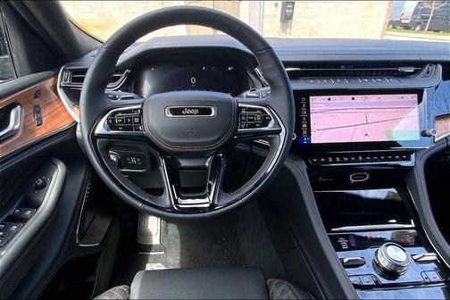 Diamond Black 2026 Jeep Grand Cherokee L Summit