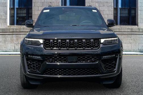 Diamond Black 2026 Jeep Grand Cherokee L Summit