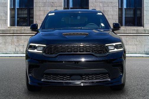 DB Black Crystal Clearcoat 2026 Dodge Durango GT Premium HEMI V8