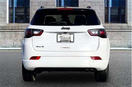 2022 Jeep Compass Altitude