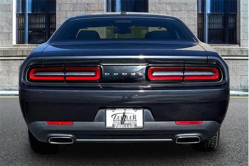 2017 Dodge Challenger SXT