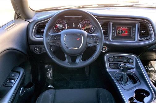 2017 Dodge Challenger SXT