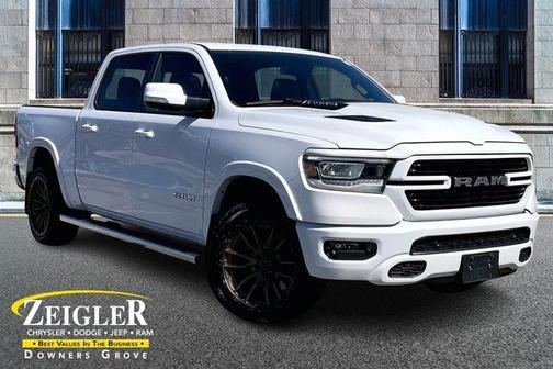 Bright White Clearcoat 2020 RAM 1500 Laramie