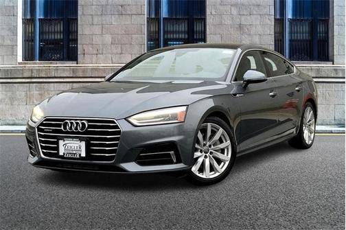 Photo 2 of 32 of 2018 Audi A5 2.0T Premium