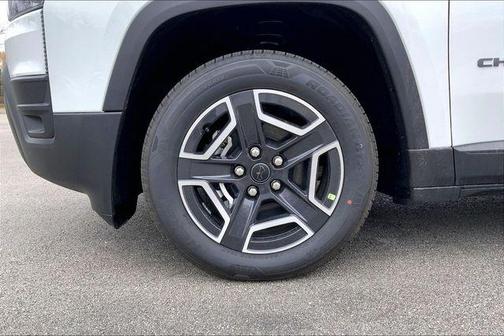 Bright White Clearcoat 2026 Jeep Cherokee LAREDO/LIMITED