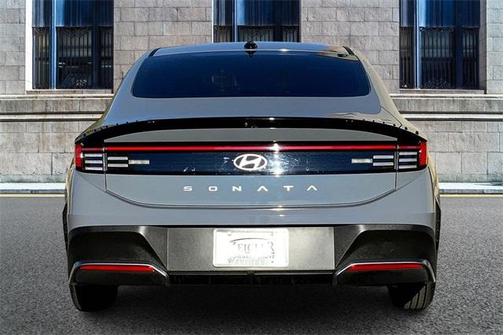 2025 Hyundai SONATA SE