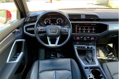 2023 Audi Q3 45 S line Premium