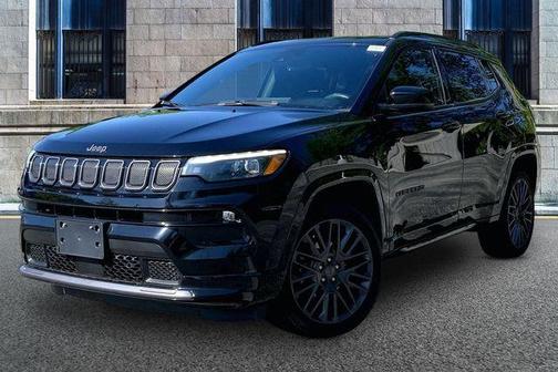Diamond Black 2022 Jeep Compass Altitude
