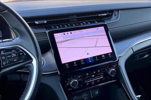 2022 Jeep Grand Cherokee Overland