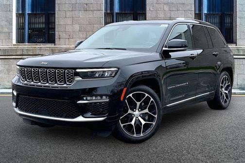 2023 Jeep Grand Cherokee Summit