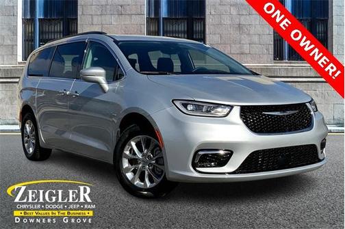 2022 Chrysler Pacifica Touring-L